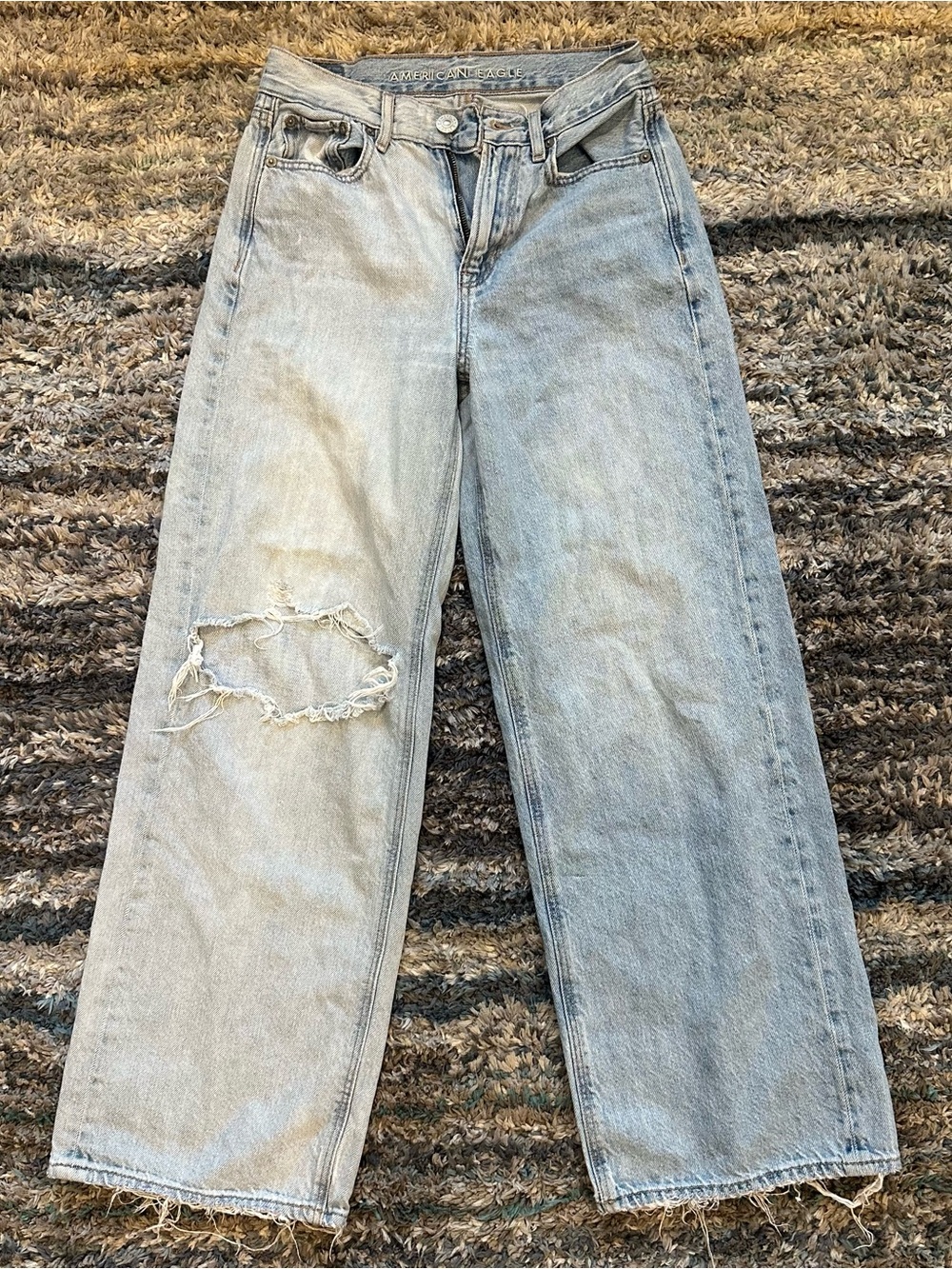 American Eagle - Women’s 2 tone wide leg jeans - size 0 short